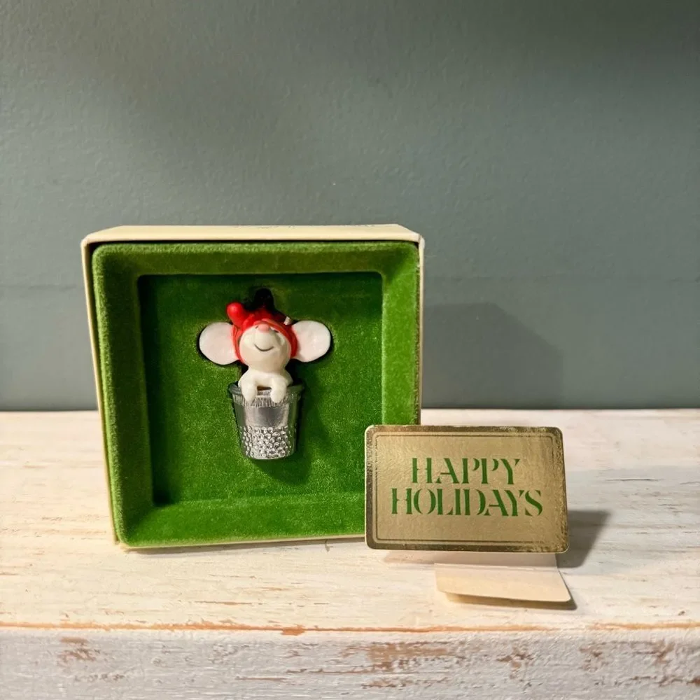 1978 Hallmark Little Trimmer Thimble Mouse Tree Trimmer Collection Ornament